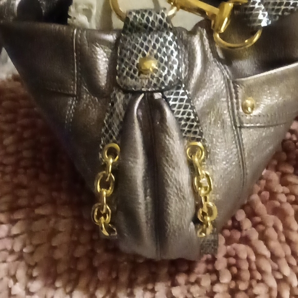 B Makowsky crossbody - Picture 4 of 10